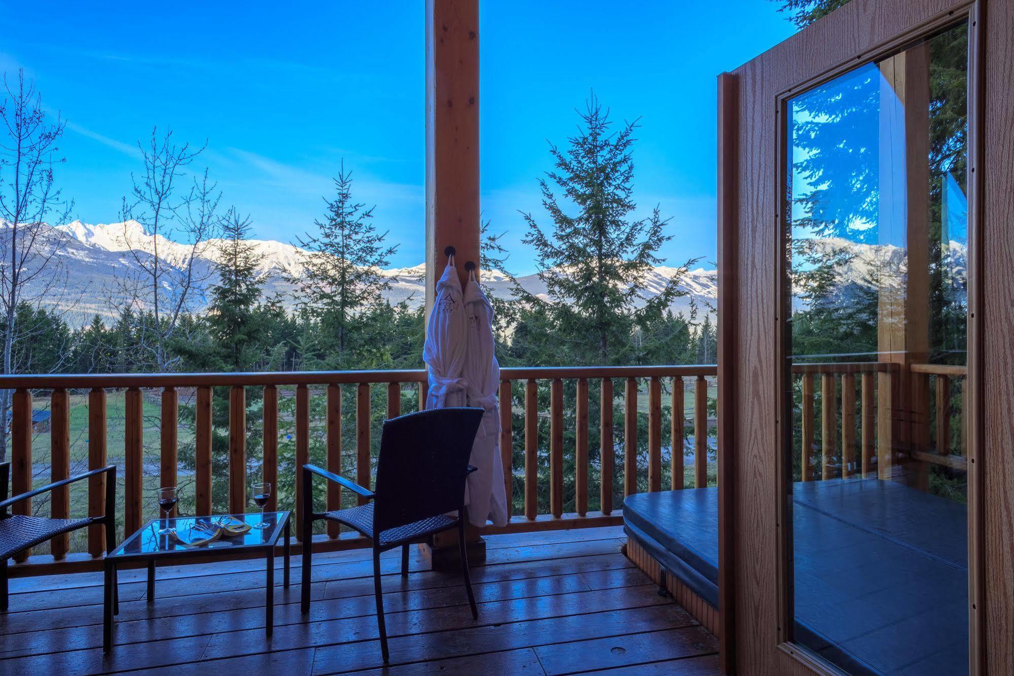 Mount 7 Lodges Golden Exterior foto